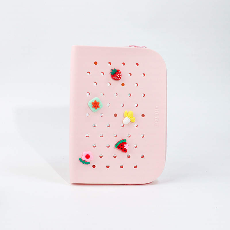 Essentials Pouch+4 pins